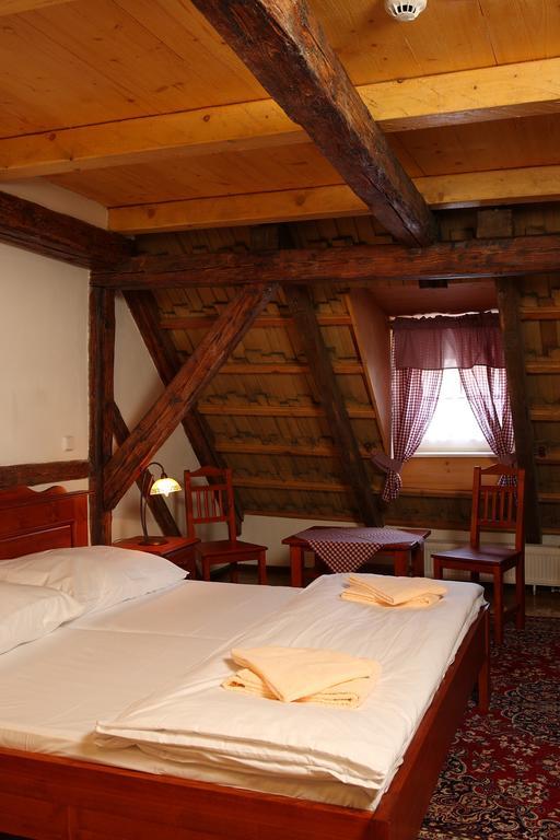 Hradní Bašta Bečov nad Teplou Quarto foto