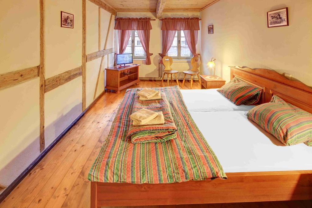 Hradní Bašta Bečov nad Teplou Exterior foto