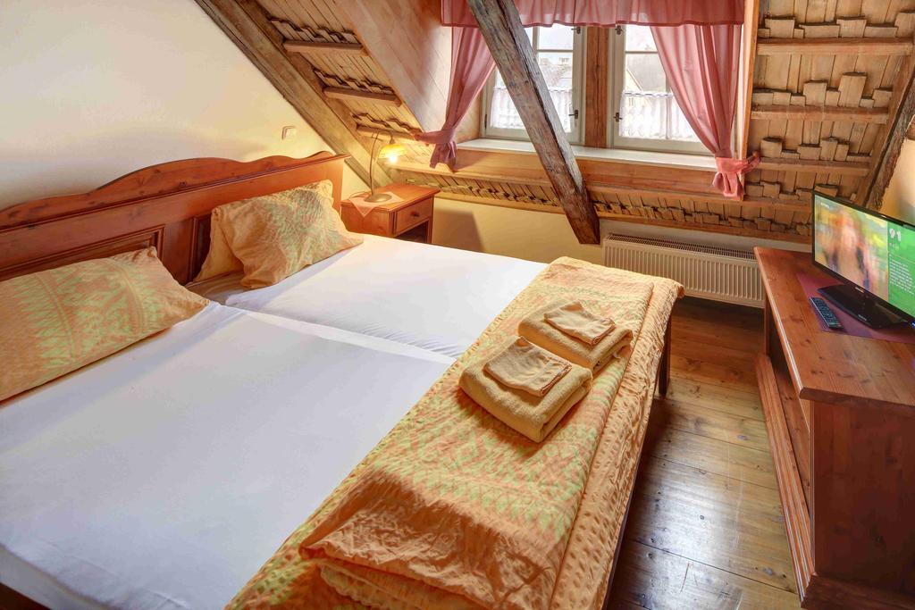 Hradní Bašta Bečov nad Teplou Exterior foto