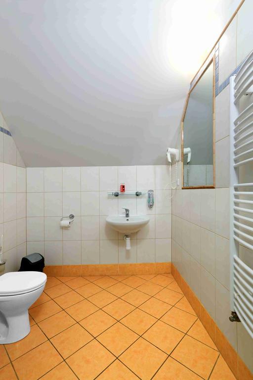 Hradní Bašta Bečov nad Teplou Exterior foto