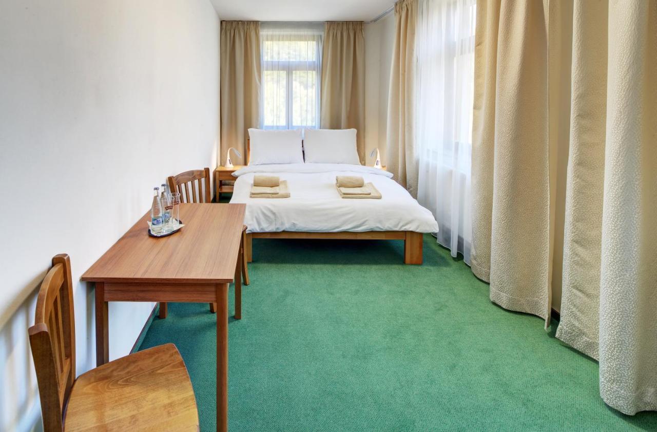 Hradní Bašta Bečov nad Teplou Exterior foto