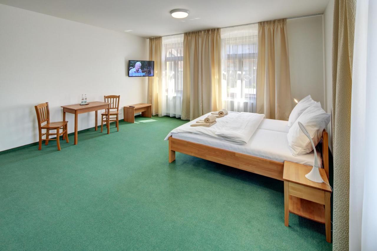 Hradní Bašta Bečov nad Teplou Exterior foto